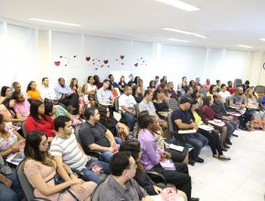 37 casais participaram do Curso de Noivos da Rio Sul.