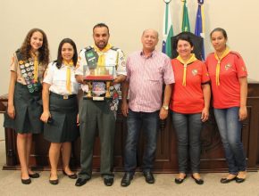 Desbravadores de Arapongas-PR recebem homenagem da Câmara Municipal de Vereadores