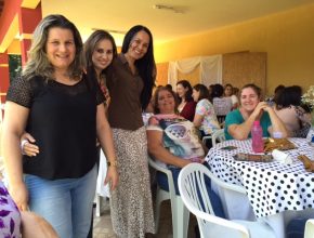 Mulheres participam de encontro para fortalecimento espiritual em Maringá