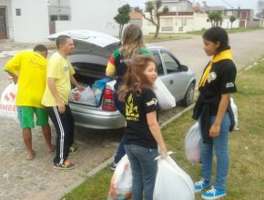 Desbravadores auxiliam desabrigados de Rio Grande-RS