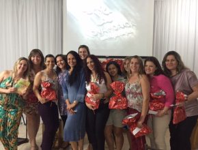 Mulheres realizam encontro para comemorar 20 anos de ministério