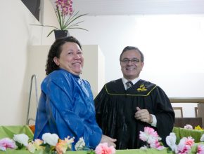  Batismo de Lucinéia na última aula do curso com o pastor Dirceu de Lima
