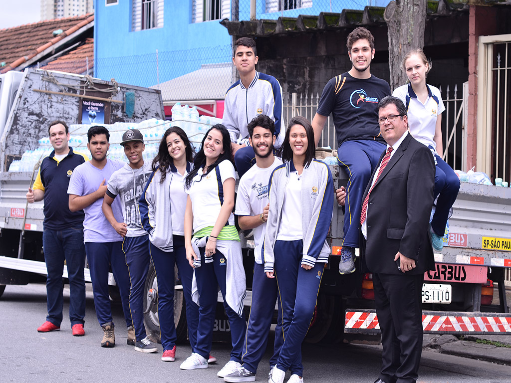 Estudantes da zona sul de São Paulo mobilizam ação para ajudar vítimas em Governador Valadares