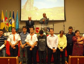 Vigília de oração incentiva fiéis de Taquara-RS a comunhão diária com Deus