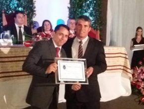 Pastor recebe título de cidadão de município carioca
