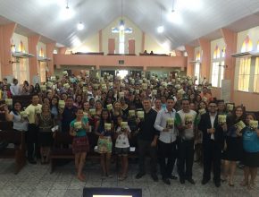 Lançamento do Projeto Esperança Viva movimenta igrejas no Amazonas