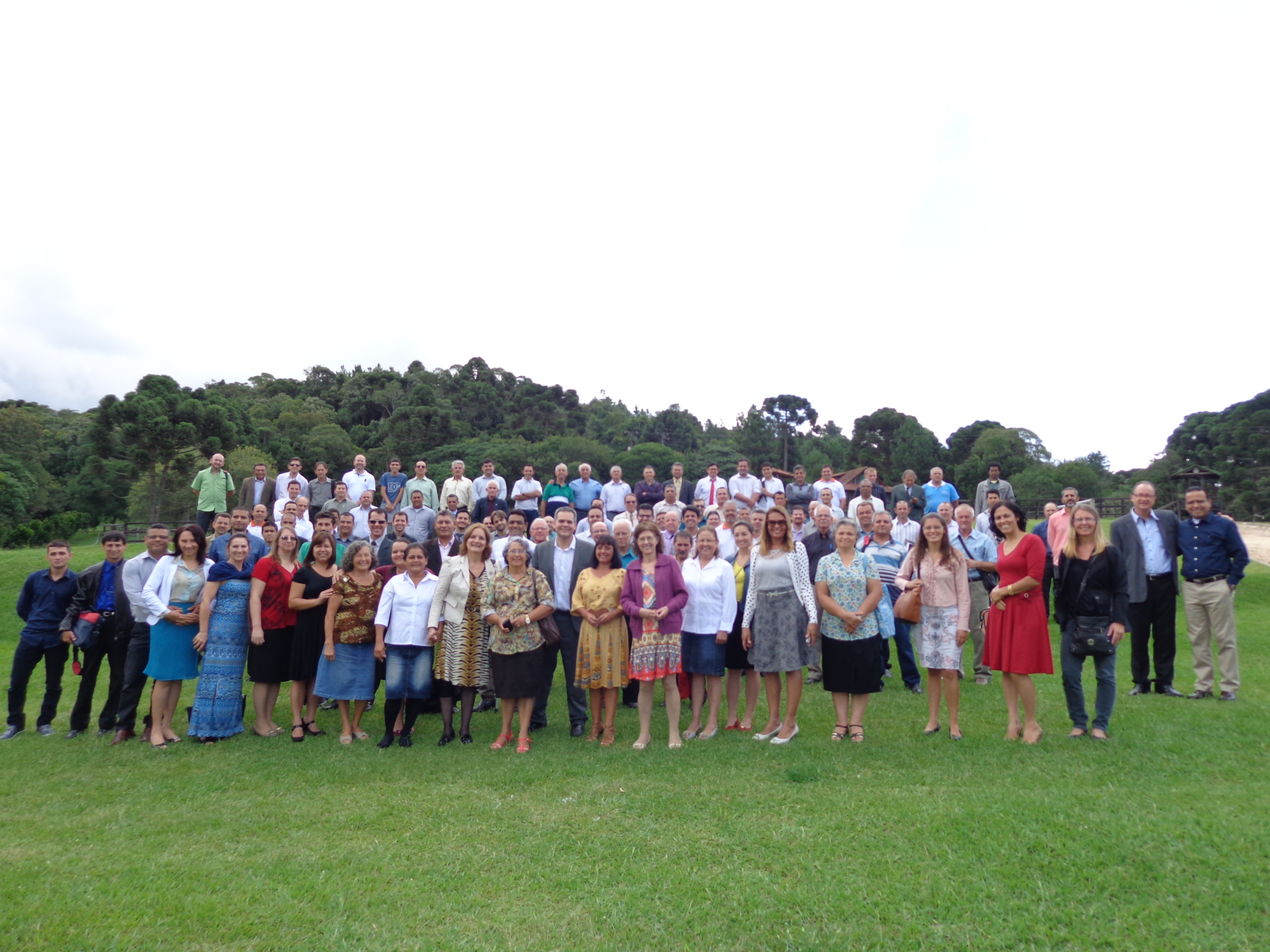 O encontro reuniu 140 pessoas das Equipes Distritais de Reavivamento Espiritual.