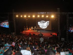 Mega Vigília Jovem reuniu cerca de seis mil jovens da Grande Salvador para adoração e louvor