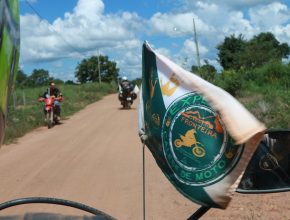 Motociclistas percorrem fronteira com a Bolívia para evangelizar