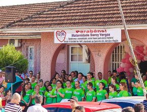 Adventistas homenageiam maternidade de Joinville em seu aniversário