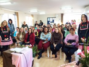 Chás evangelísticos promovem aproximação entre mulheres adventistas e amigas de oração