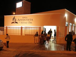 Nova igreja é inaugurada em Goiás