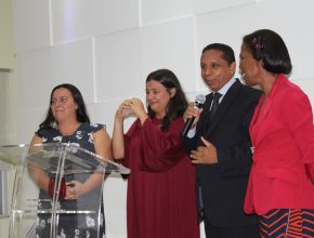 Batismo marca festa de inauguração do Espaço Novo Tempo de Stela Mares em Salvador