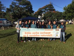 Adolescentes promovem feira de saúde em Arapongas