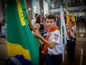 Ações solidárias marcam dia da Criança Adventista e do Aventureiro