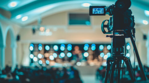 Como a Igreja pode conectar os excluídos digitais