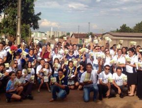 Servidores das Escolas Adventistas de Goiás distribuem cerca de 6.500 livros missionários