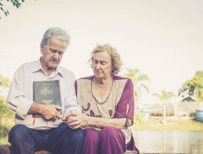 Casal completa 60 anos de união e revela segredo para relacionamento