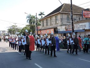 Adventistas participam de desfile cívico dos 140 anos de Jaraguá do Sul