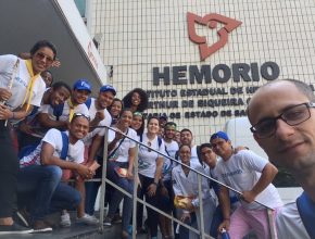 Estrangeiros ajudam a aumentar banco de sangue no Rio