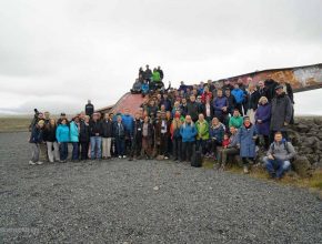 Educadores e pastores europeus estudam a criação na Islândia