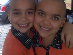 Em apoio à mãe Silvane, Jennifer e Giovanna rasparam os cabelos em 2014.