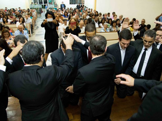 Pastores são ordenados ao ministério em Juiz de Fora Foto: Anne Seixas