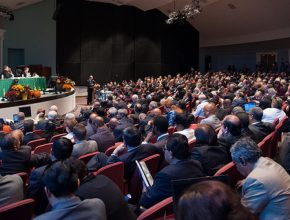 Manual da Igreja é atualizado pelos adventistas do sétimo dia