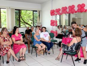 Mulheres adventistas promovem o Outubro Rosa em Maringá