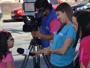 Colégio Adventista em Paranaguá (PR) realiza ação em prol do Outubro Rosa - TVCi