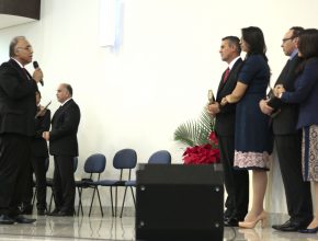 Pastor Hélio Coutinho fala aos futuros futuros pastores ordenados