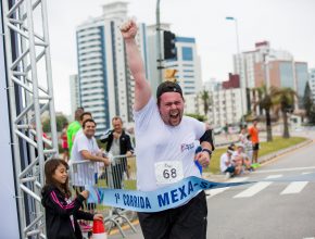Corrida Mexa-se Pela Vida em Florianópolis mostra exemplos de superação