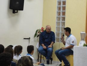 Chef promove oficinal de culinária saudável para adolescentes