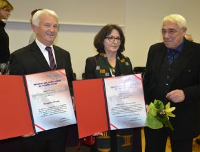 Pastor croata recebe prêmio de direitos humanos