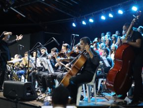 Lona Cultural Gilberto Gil recebe Cantata de Natal da Igreja Adventista