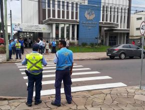 Colégio Adventista de Porto Alegre recebe ação de trânsito e vira notícia