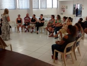 Projeto pedagógico auxilia alunos e mães de alunos na  adaptação com a escola