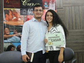 Curso de Noivos orienta casais no sul do Maranhão