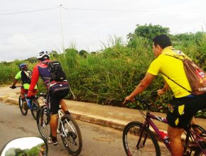 Desbravadores pedalam 85km no oeste do Pará