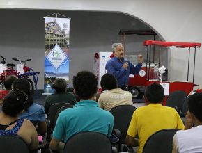 Projeto doa equipamentos para famílias carentes em Fortaleza