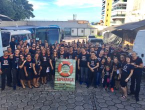 Colaboradores entregam livros missionários na região metropolitana de Manaus