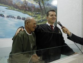 Homem de 104 anos é batizado no Paraná
