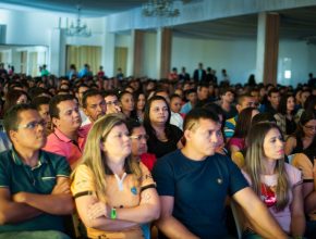 Congresso reúne mais de mil jovens no Ceará