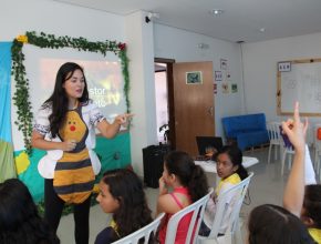 Escola Cristã evangeliza crianças no período de férias