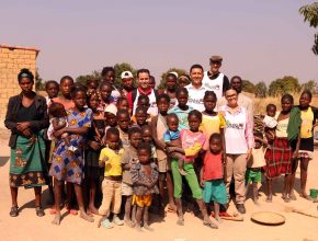 Brasileiros viajam a Angola para expedição missionária