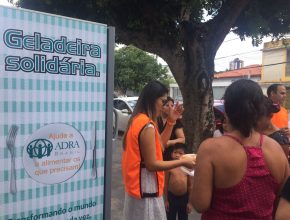 Geladeira Solidária mobiliza comunidade para ajudar pessoas em Belém