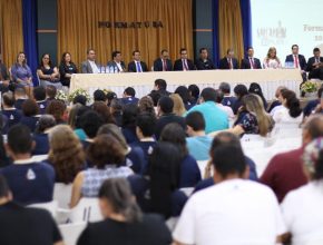 Professores e líderes da Escola Sabatina participam de formatura