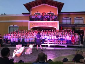 Colégio Adventista realiza cantata de Natal