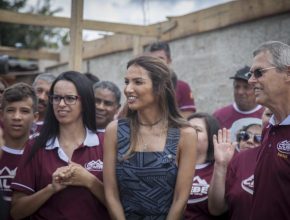 Jornalista Patrícia Poeta acompanha ações dos Calebes no sul do Paraná