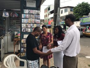 Adventistas intercedem por desconhecidos em ruas da Grande Salvador